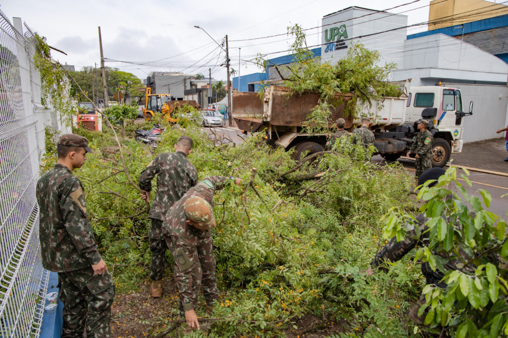 2026-10-02_limpeza_temporal_exercito_026
