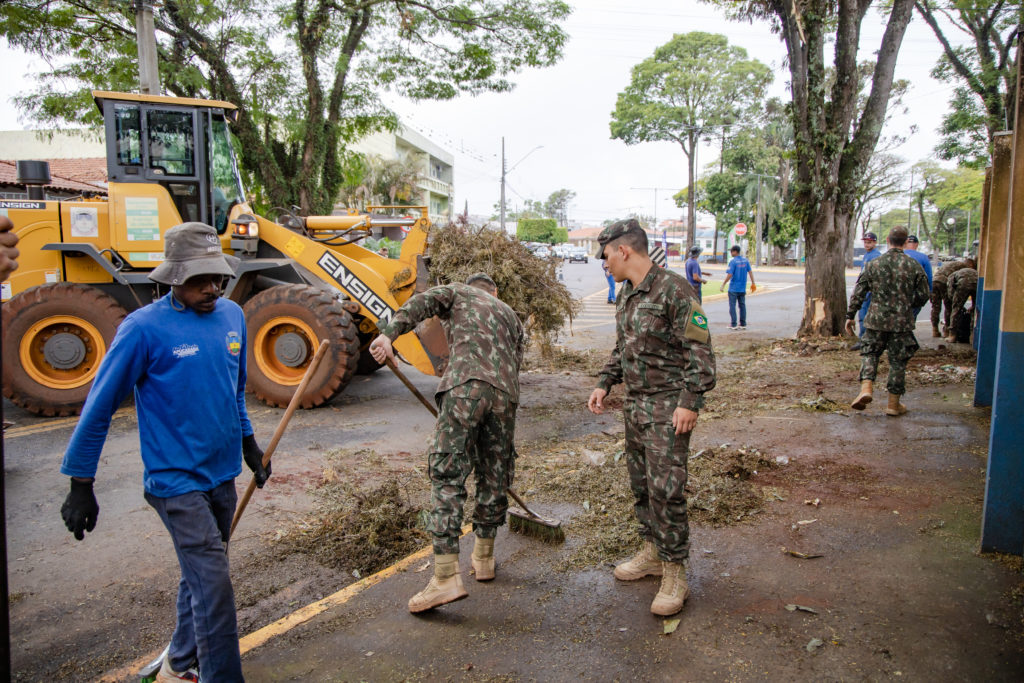 2026-10-02_limpeza_temporal_exercito_036