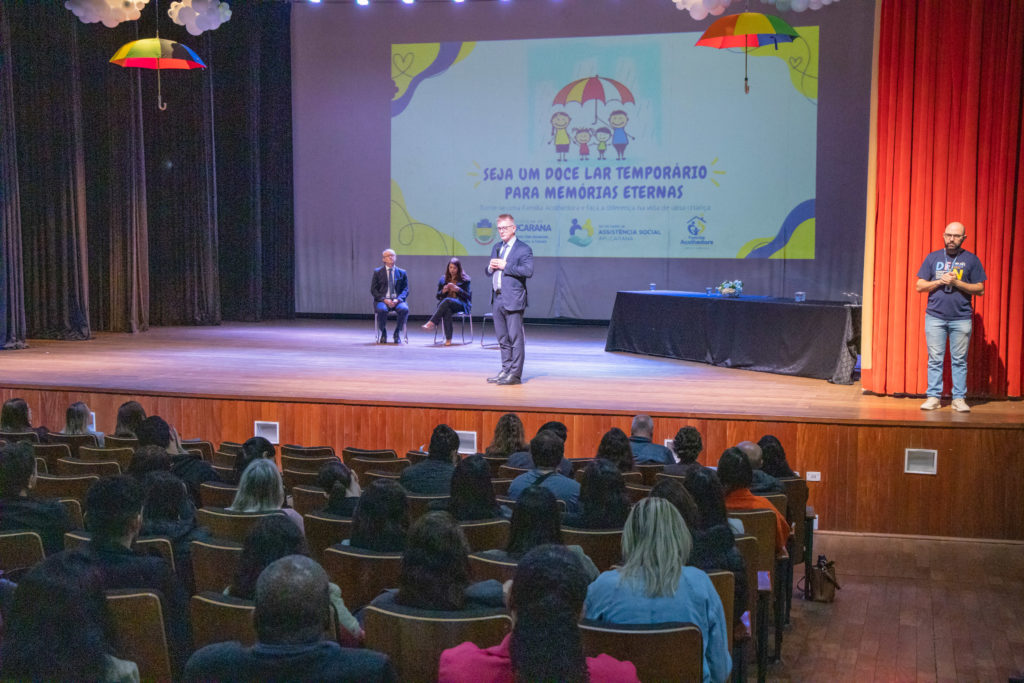 23-10-2026_l seminario_municipal_de-acolhimento_familiar01