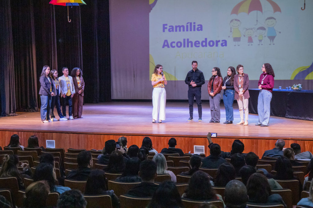23-10-2026_l seminario_municipal_de-acolhimento_familiar01-21