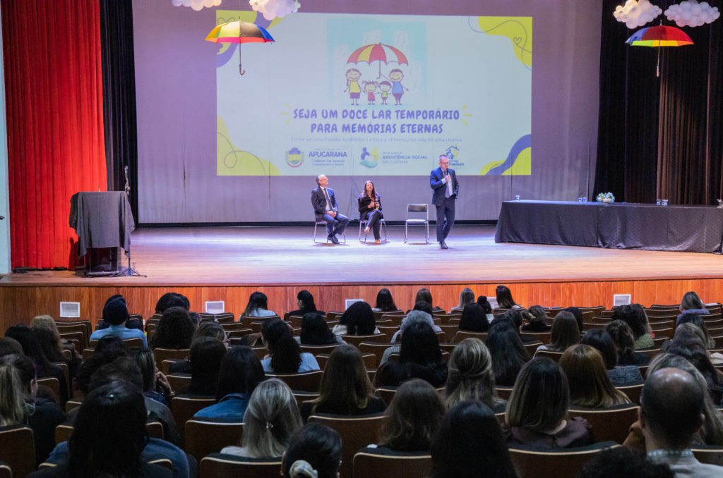 23-10-2026_l seminario_municipal_de-acolhimento_familiar01-6