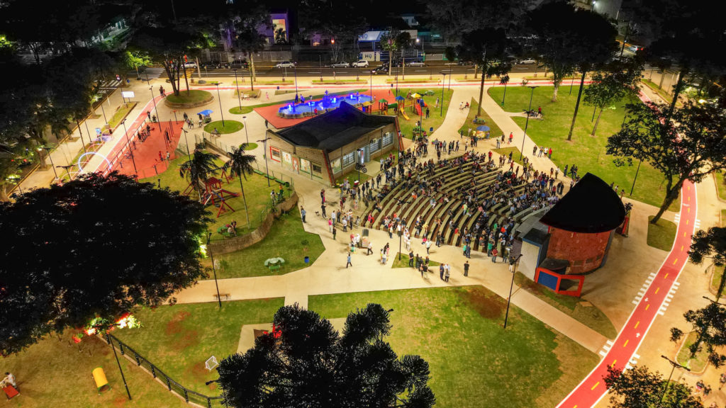 Inauguração praça 28 082