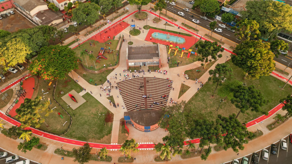 Inauguração praça 28 085