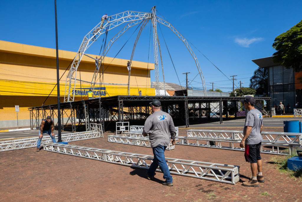 23-01-2026_montagem_palco_festa-9