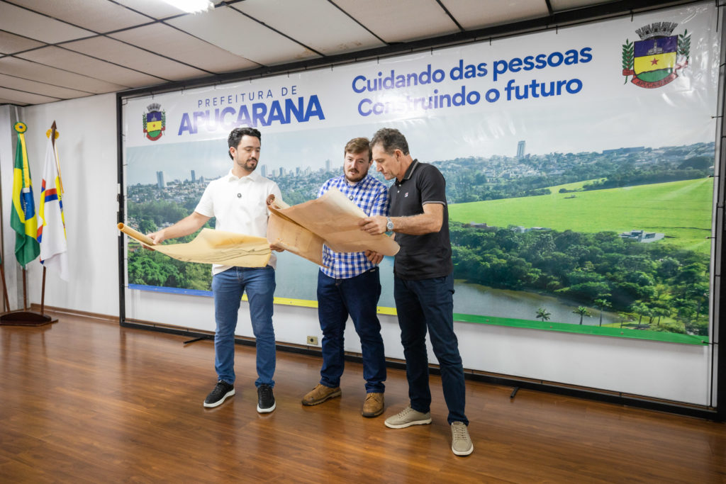 2026-02-18_troca_telhado_prefeitura001