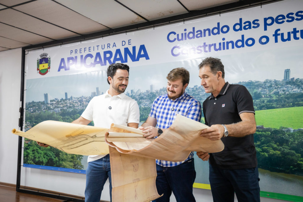 2026-02-18_troca_telhado_prefeitura002