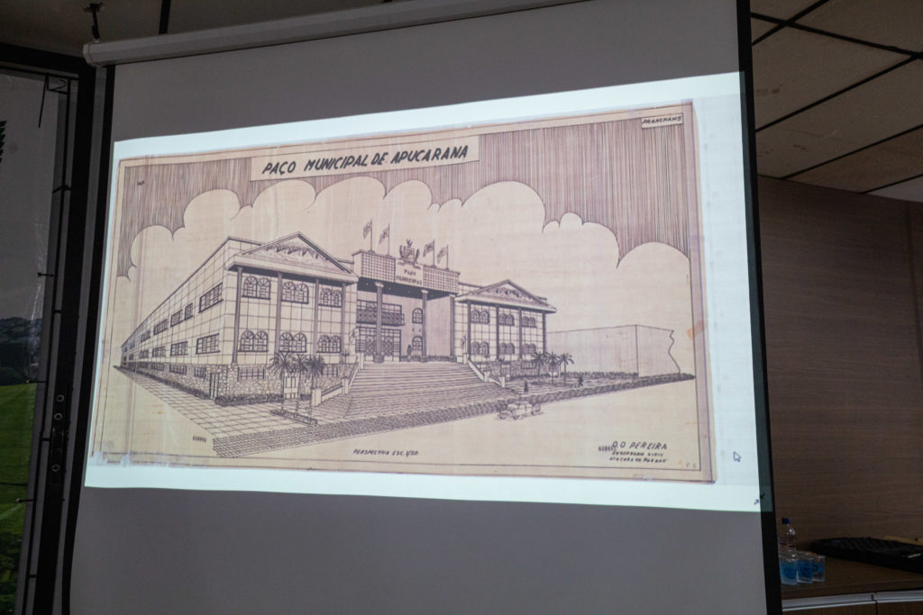 2026-02-18_troca_telhado_prefeitura006