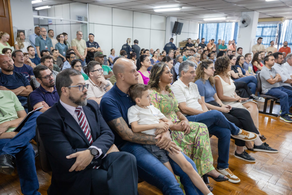 2026-02-18_troca_telhado_prefeitura010