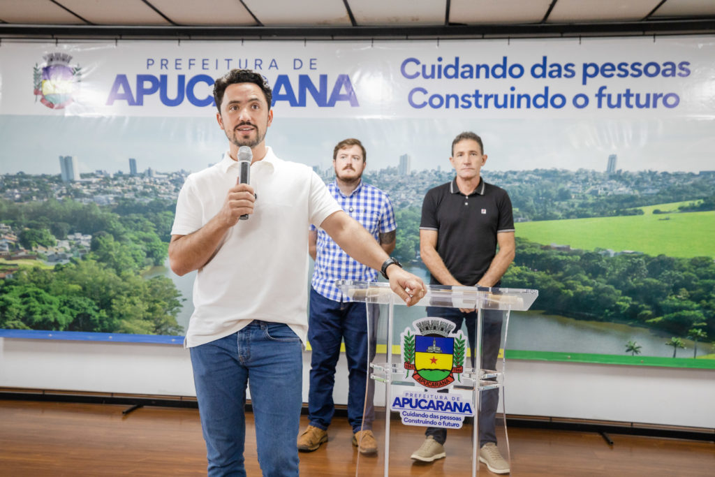 2026-02-18_troca_telhado_prefeitura011