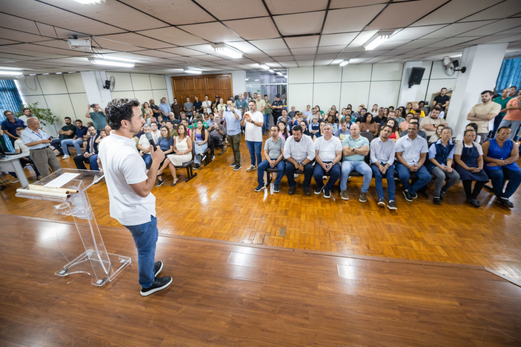 2026-02-18_troca_telhado_prefeitura013