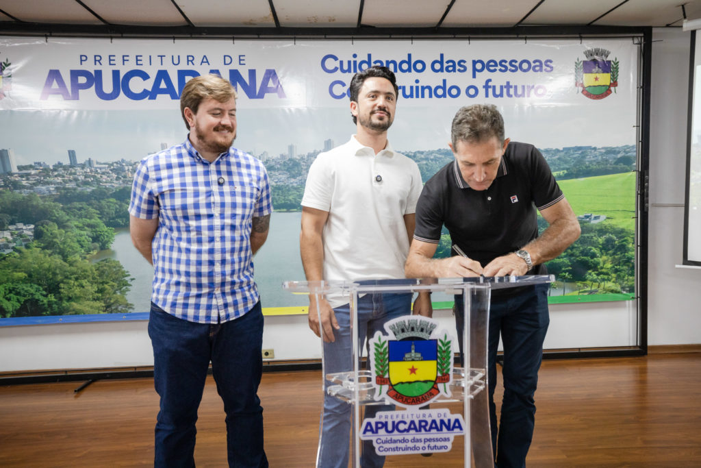 2026-02-18_troca_telhado_prefeitura017