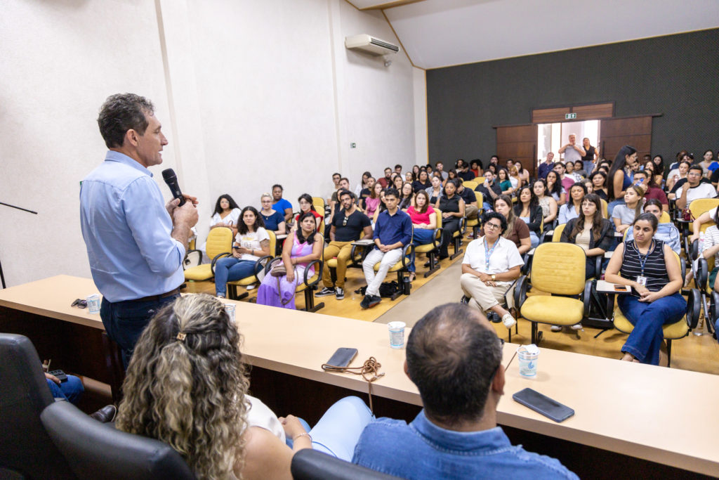 2026-03-02_palestra_sus_residente_medicos_oab010