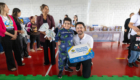 2026-04-01_Entrega_uniforne_ovos_bombons_apae-104