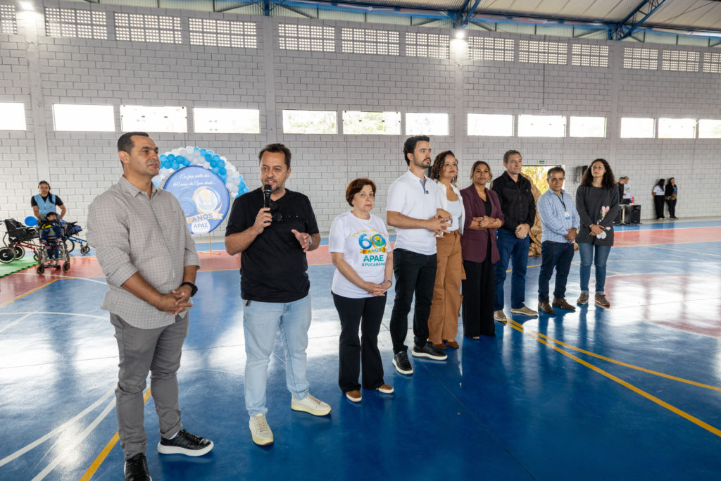 2026-04-01_Entrega_uniforne_ovos_bombons_apae-39