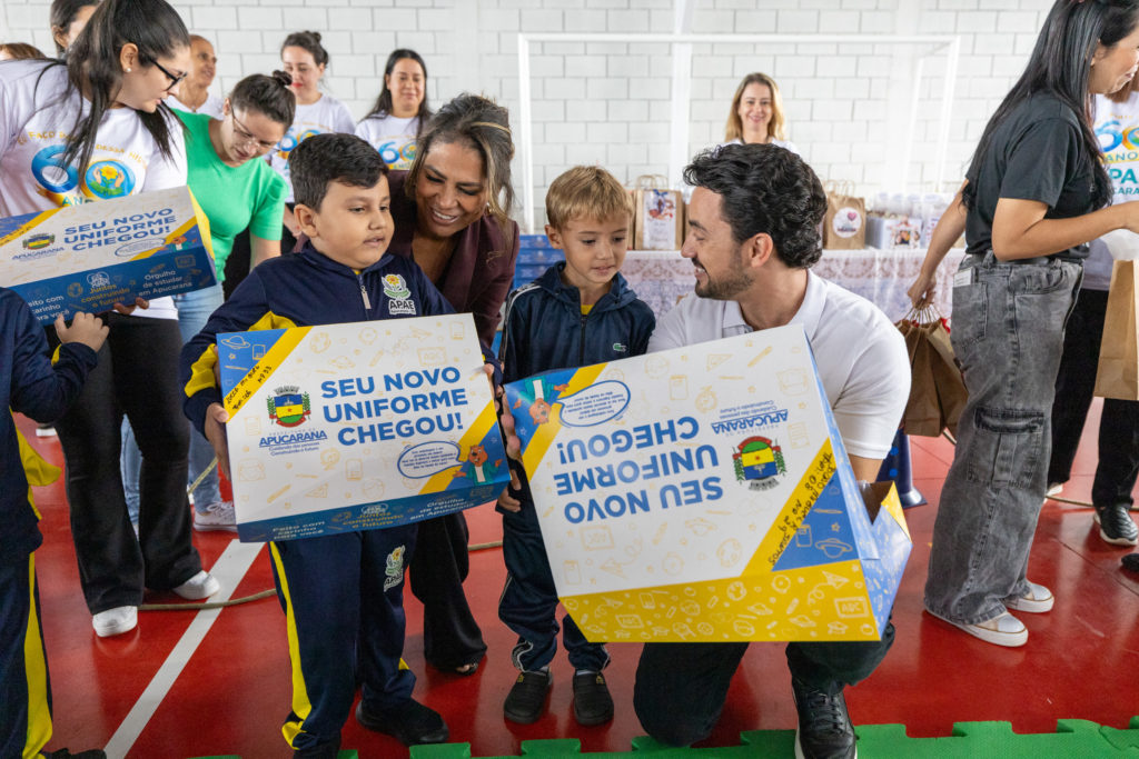 2026-04-01_Entrega_uniforne_ovos_bombons_apae-96