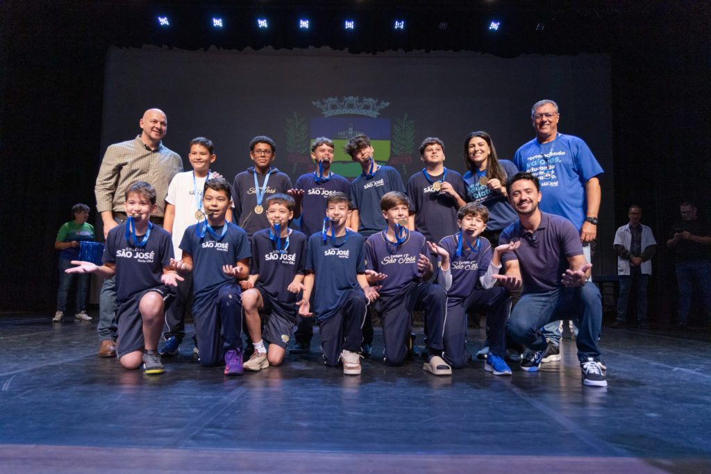 2026-04-10_premiacao_jogos_escolares017
