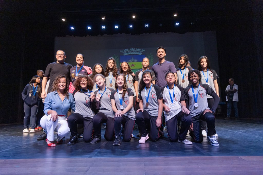 2026-04-10_premiacao_jogos_escolares024