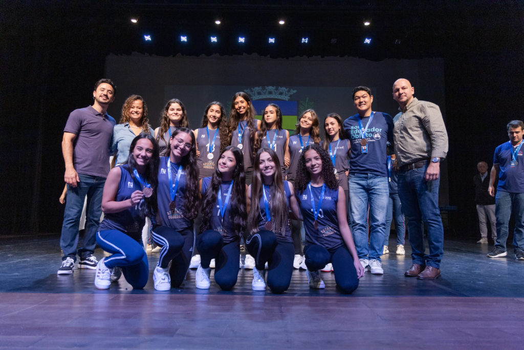 2026-04-10_premiacao_jogos_escolares032