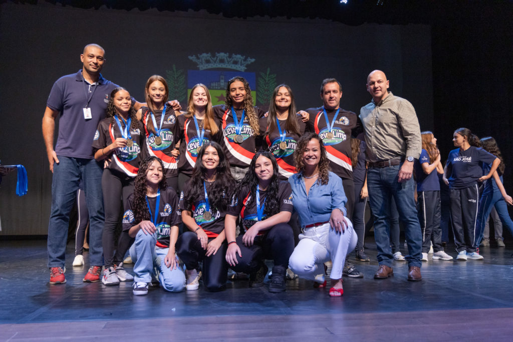 2026-04-10_premiacao_jogos_escolares034