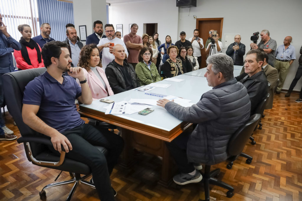 2026-05-21_contratacao_novos_servidores_005