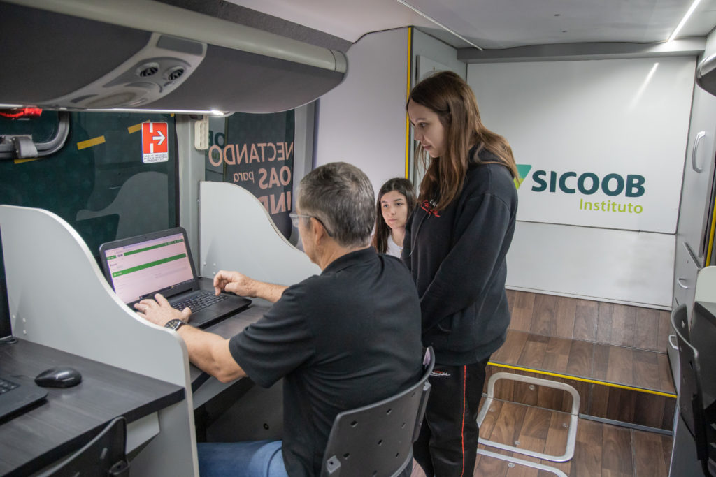 18-08-2026_sicoob_cursos01-16