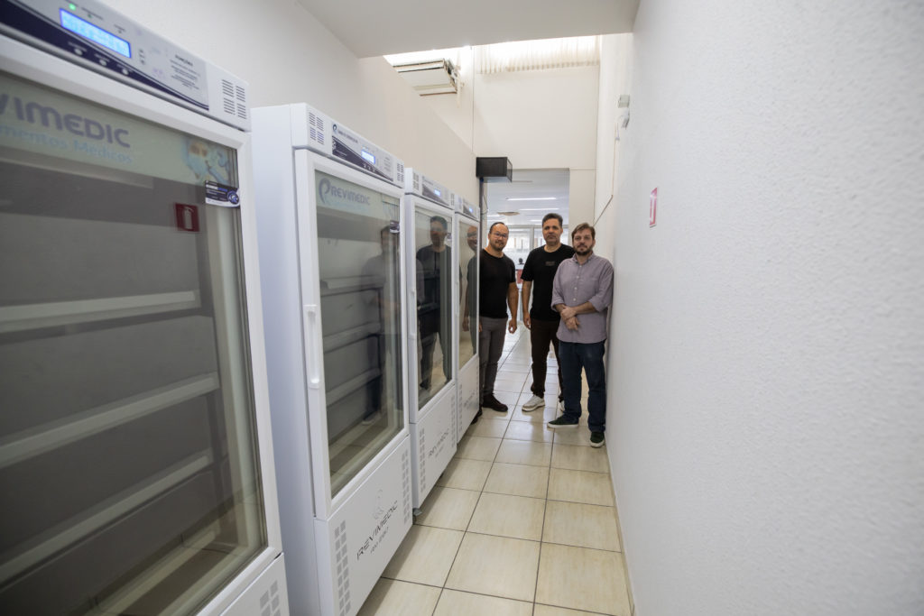 05-10-2026_geladeira_vacina01-16