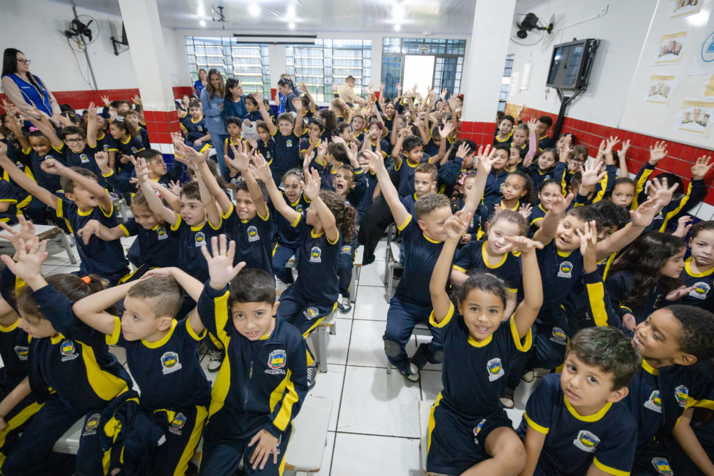 2026-10-09_entrega_doces_escola_cmei_020