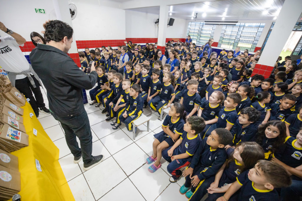 2026-10-09_entrega_doces_escola_cmei_021