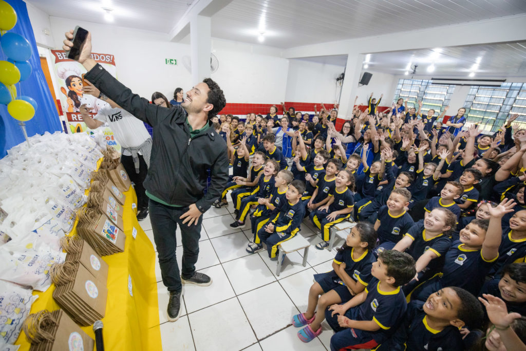 2026-10-09_entrega_doces_escola_cmei_022