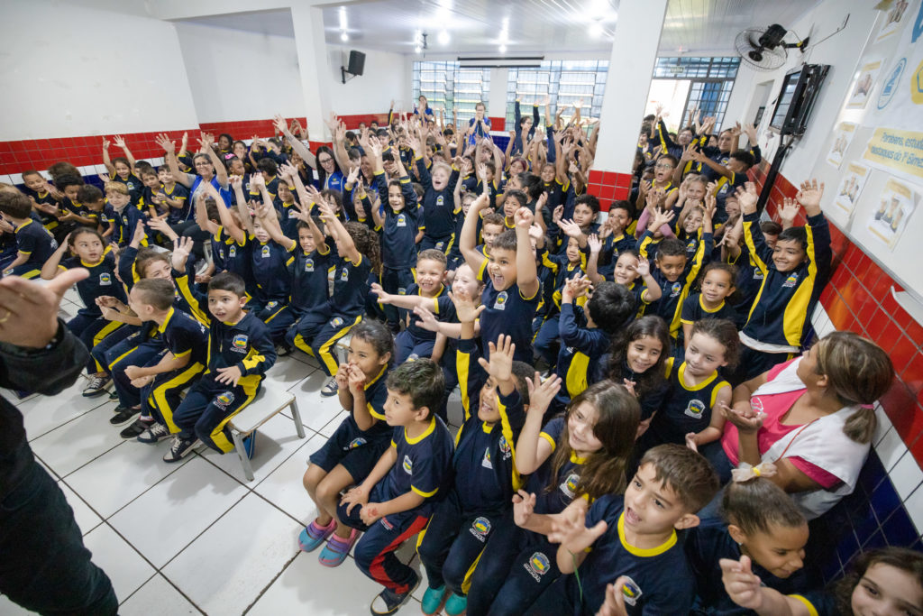 2026-10-09_entrega_doces_escola_cmei_023