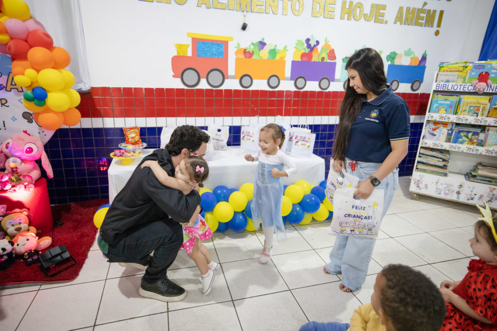 2026-10-09_entrega_doces_escola_cmei_039