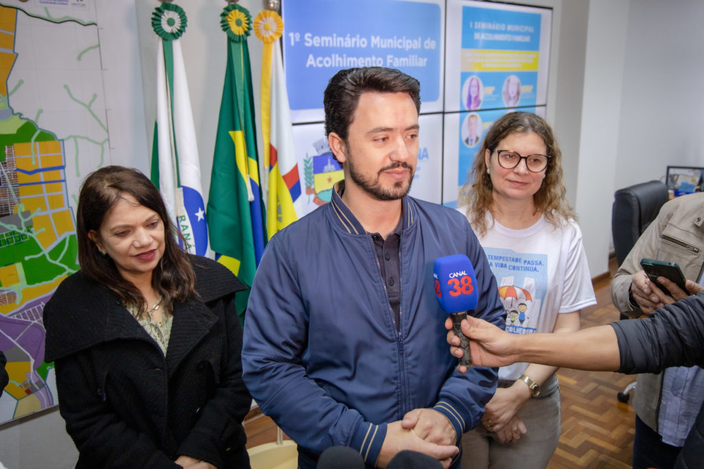 2026-10-22_coletiva_familia_acolhedora_gabinete_012