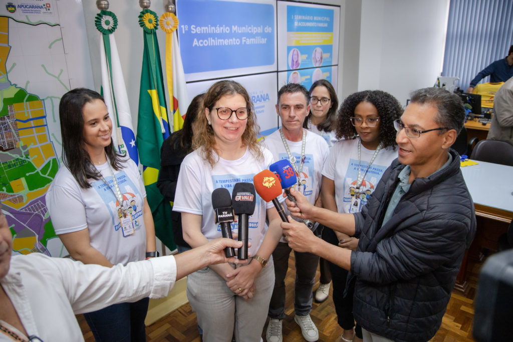 2026-10-22_coletiva_familia_acolhedora_gabinete_014